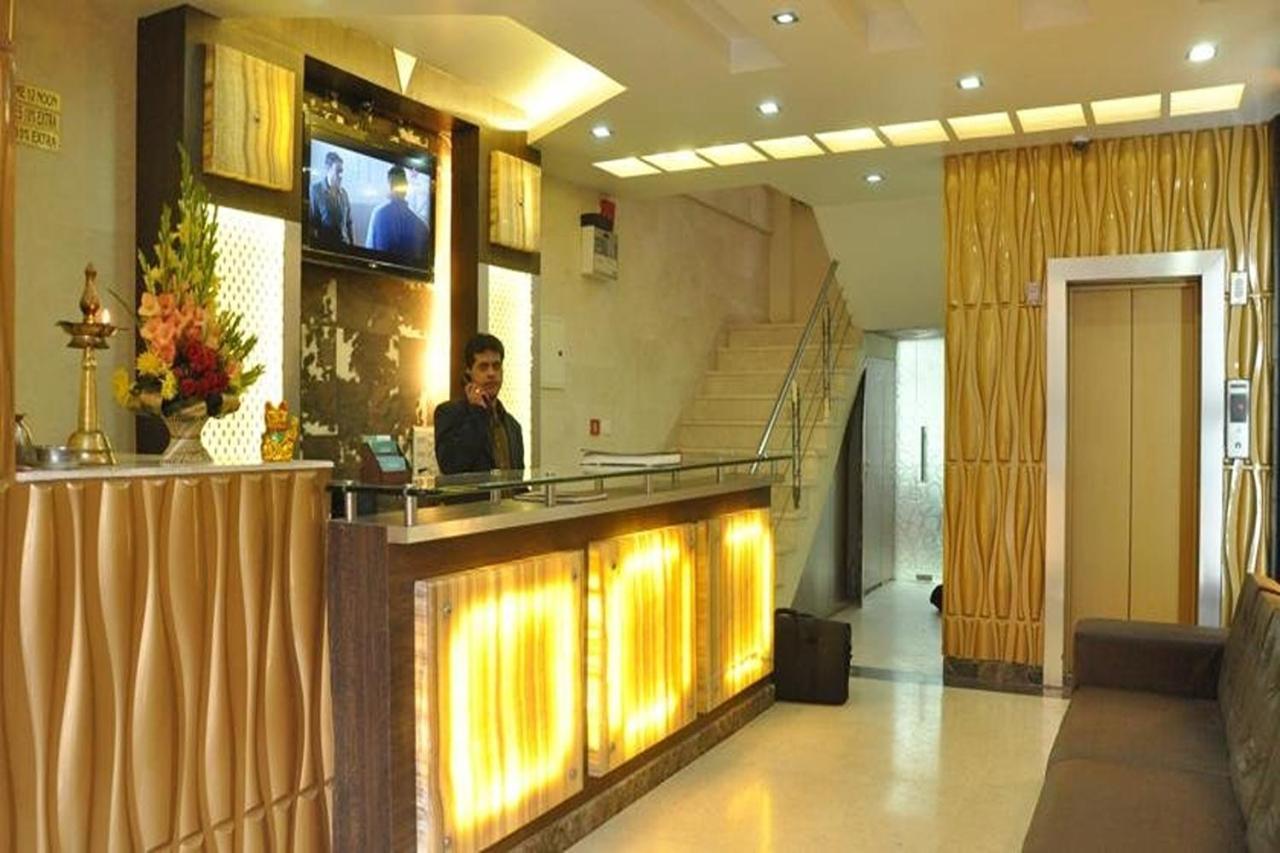 Hotel Silver Stone - Karol Bagh New Delhi Exteriör bild